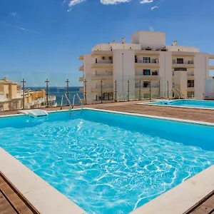  Apartamento Magnificent 2bdr W/ Ac & Pool - 2min From - By Lovelystay