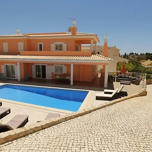 Villa Casa Antonio, Armacao de Pera